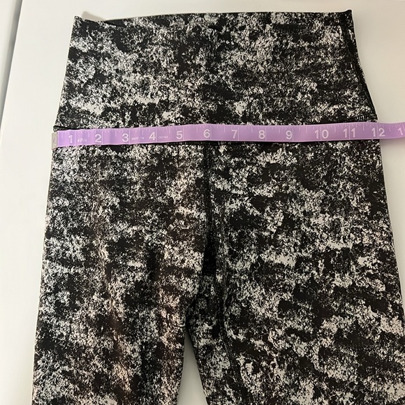 Lululemon leggings. Grey/black, size 4. Used, but good condition. - Picture 5 of 7